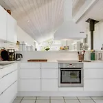 Tatil Evi In With Kitchen Hornbæk