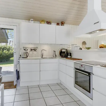 In With Kitchen