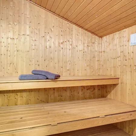 Feriehus In With Kitchen *