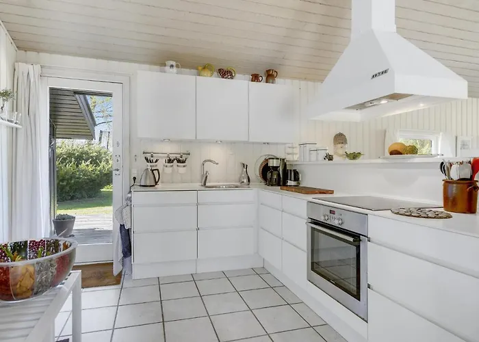 In With Kitchen